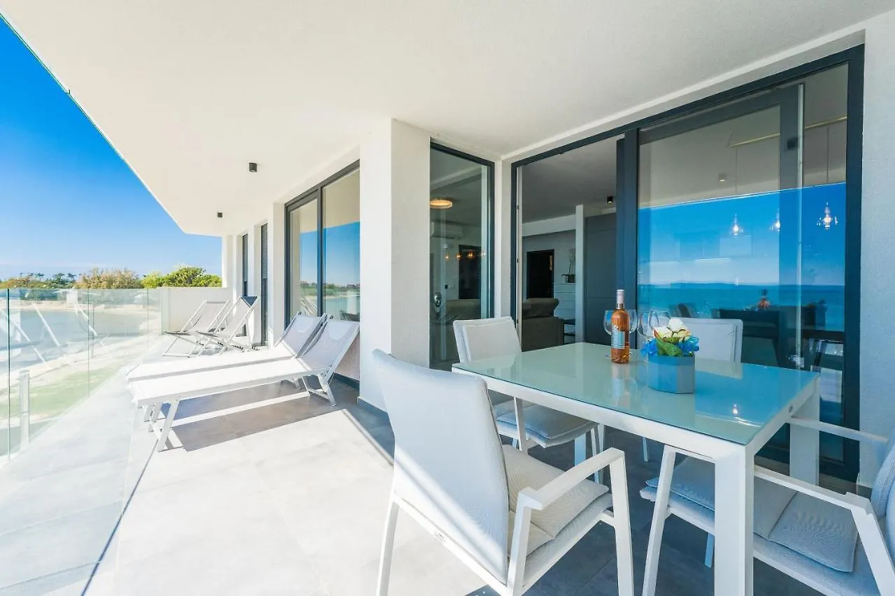 Jamc Dream Familientraum Direkt Am Meer Mit Beheiztem Pool プリヴラカ アパート